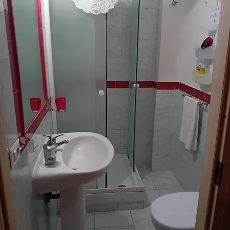 Florinda Nocleg ze śniadaniem *